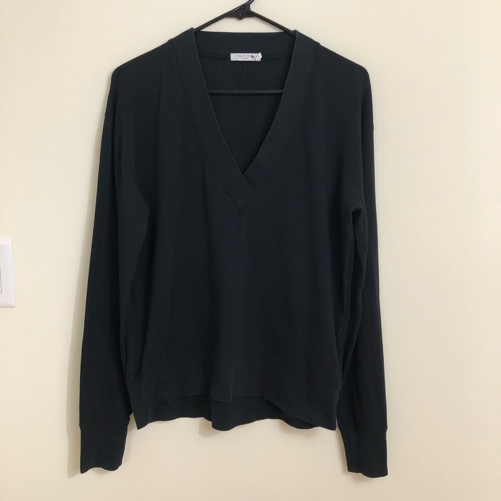 Rag & Bone XS Black Long Sleeve Pullover Vneck Top.    P27